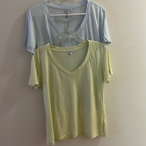 (2) SPLENDID Kate V Neck Short Sleeve Tees - Picture 1 of 6
